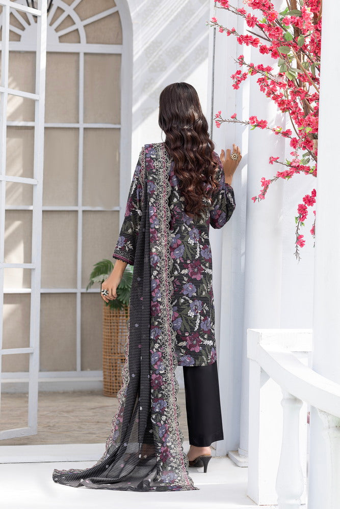 Safia Emb D-03