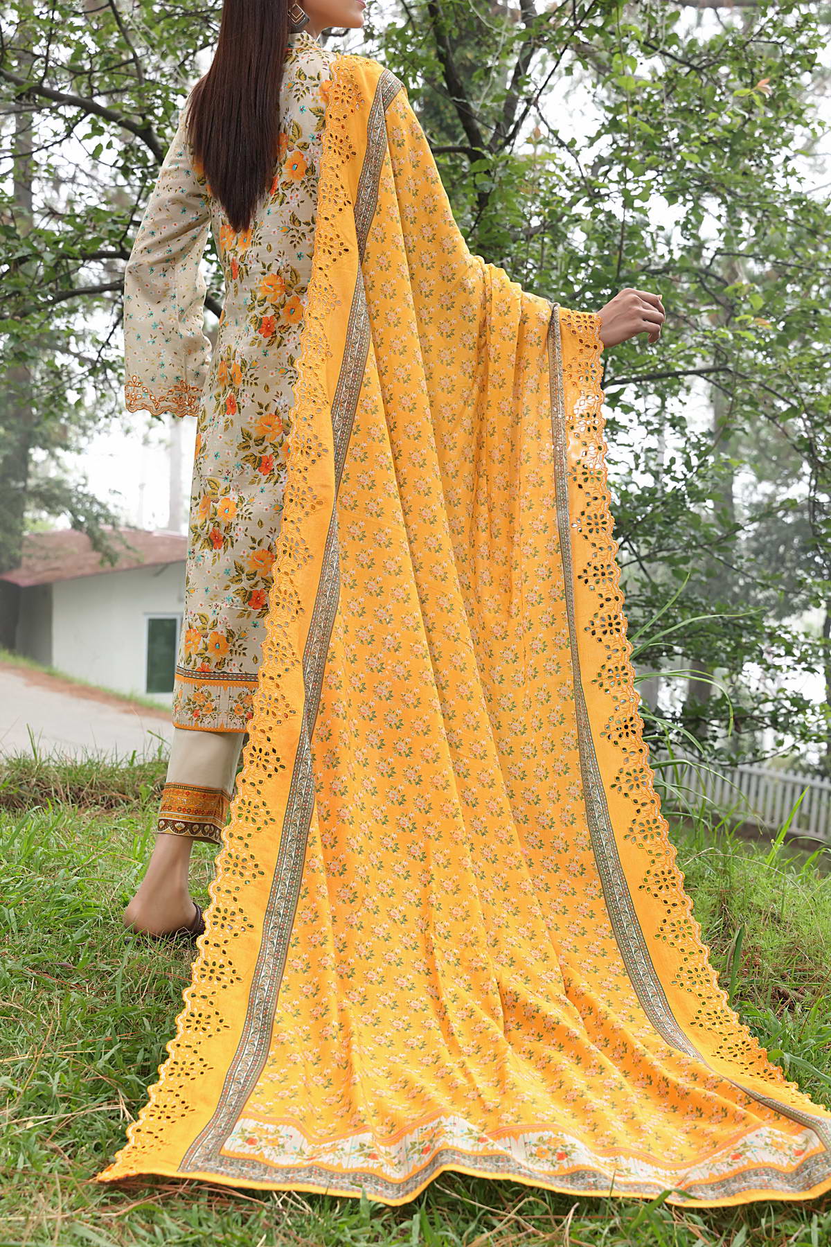 Naqsh Emb D-692