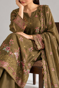 Jumana Embroidered Winter D-816